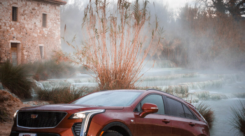 Cadillac XT4