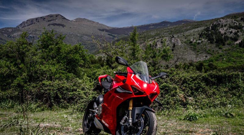 Ducati Panigale V4S